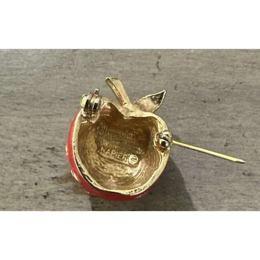 NAPIER Apple Brooch‎ Pin Gold And Enamel Vintage